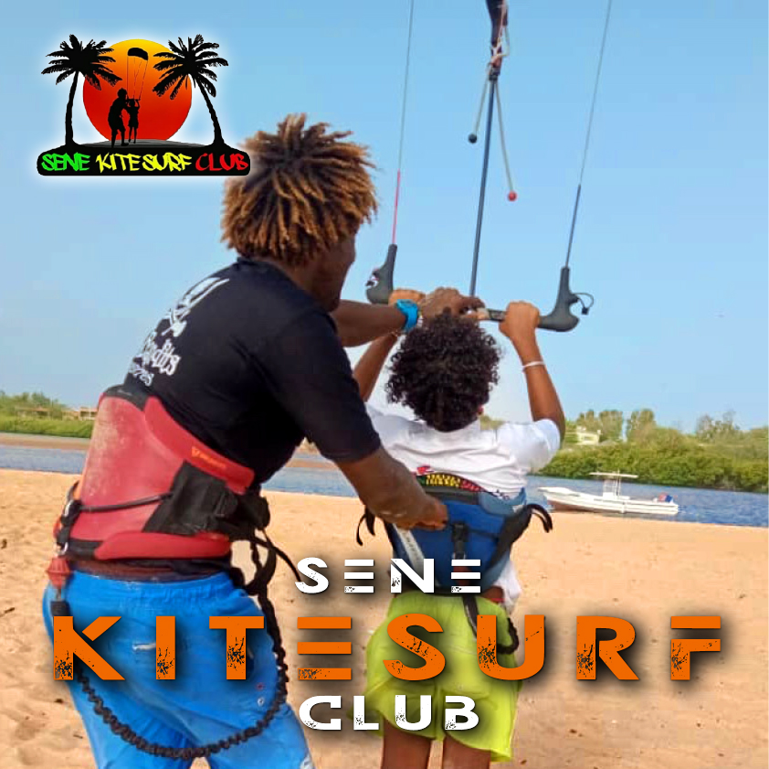 Centre d'initiation et de perfectionnement au Kitesurf, à Somone, Ngaparou, Saly.
Des sensations et des émotions nouvelles, à découvrir avec un moniteur professionnel, en toute sécurité.
Enfants, adolescents, adultes, ce sport se pratique à tout âge.