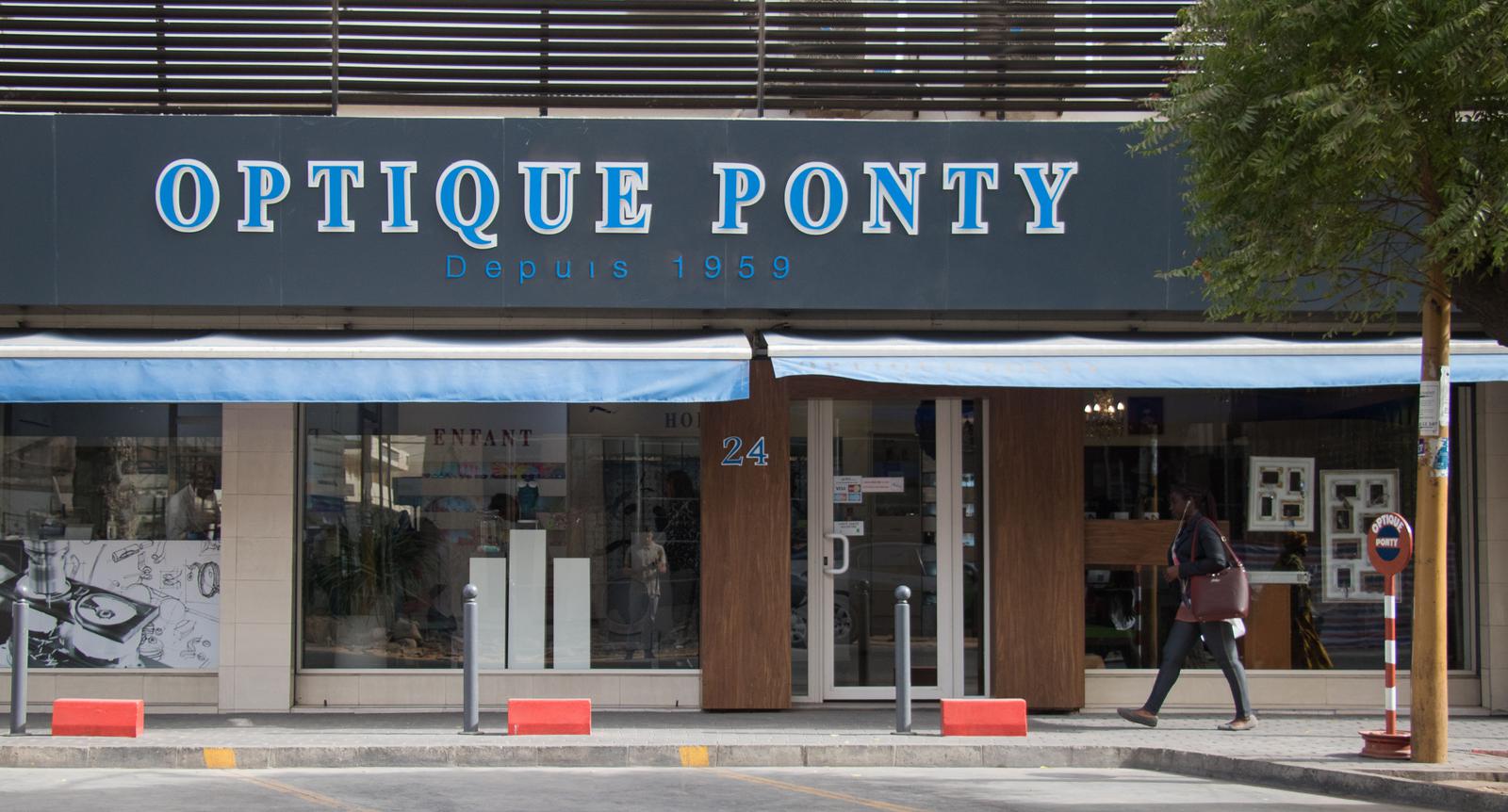 Opticien Optique Ponty, depuis 1959 à Dakar.